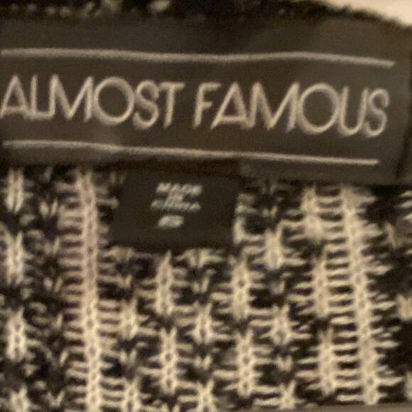 Almost Famous Tribal Fringe Cardigan Black Gray Aztec Pattern Size S - Picture 5 of 7
